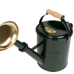 Zinkgießkanne Mit Kurzem Griff, Dunkelgrün, 5 Liter 7 Zinkgießkanne Mit Kurzem Griff, Dunkelgrün, 5 Liter -Gartengeschäft Im Freien 0930401410 KB Zinkgiesskanne dunkelgruen 4 111493