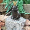 Gartenfigur "Froschkönig Ratomir" Mit Vergoldeter Krone Von Rottenecker, Bronze, Höhe: 17 Cm -Gartengeschäft Im Freien 0980305922 Froschkoenig Ratomir wsp mit vergoldeter Krone 17cm 55980