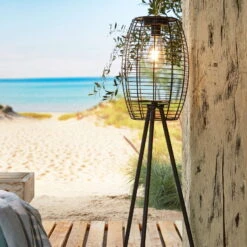 Solar-Standleuchte 'Killarney', Schwarz, Metall, Ø 20,5 X H 32 Cm 11 Solar-Standleuchte 'Killarney', Schwarz, Metall, Ø 20,5 X H 32 Cm -Gartengeschäft Im Freien 2950100705 Solar Filament LED Dreibein Killarney 3 120447